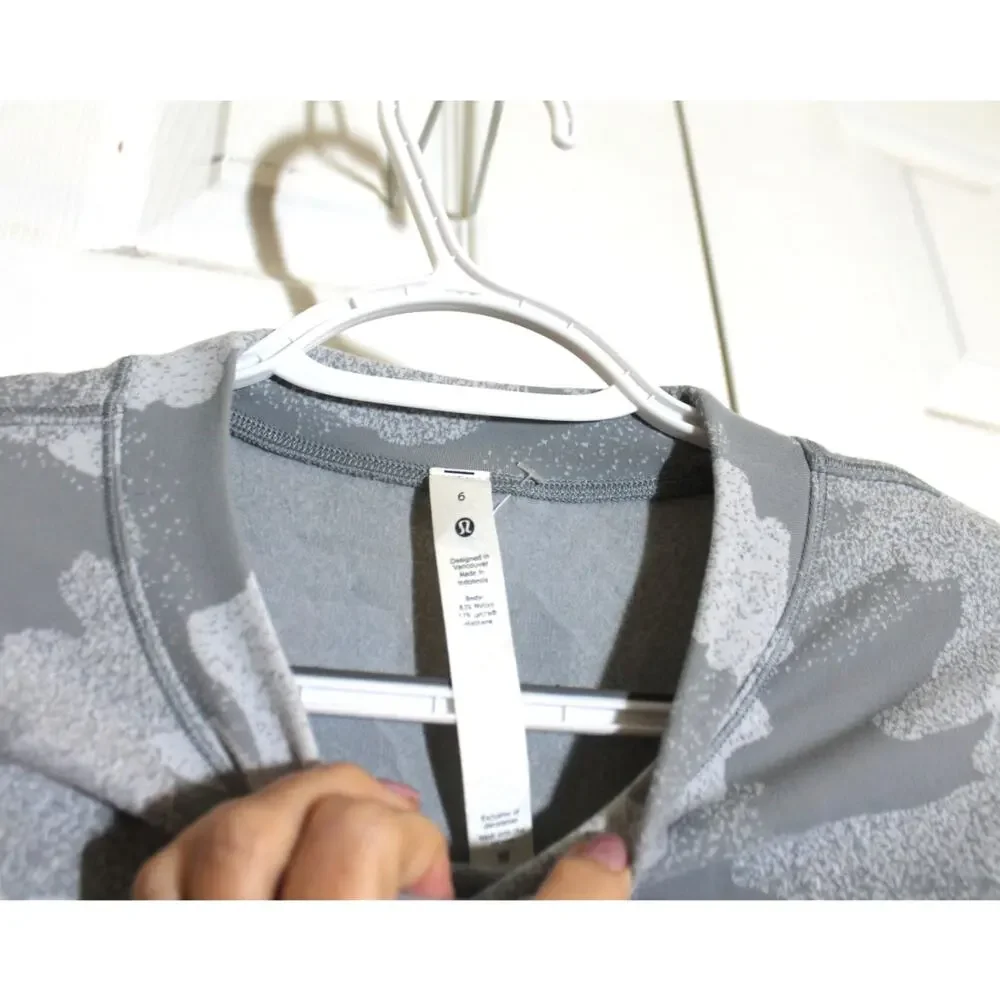 Lululemon Women's Close to Crossing Long Sleeve Shirt sz 6